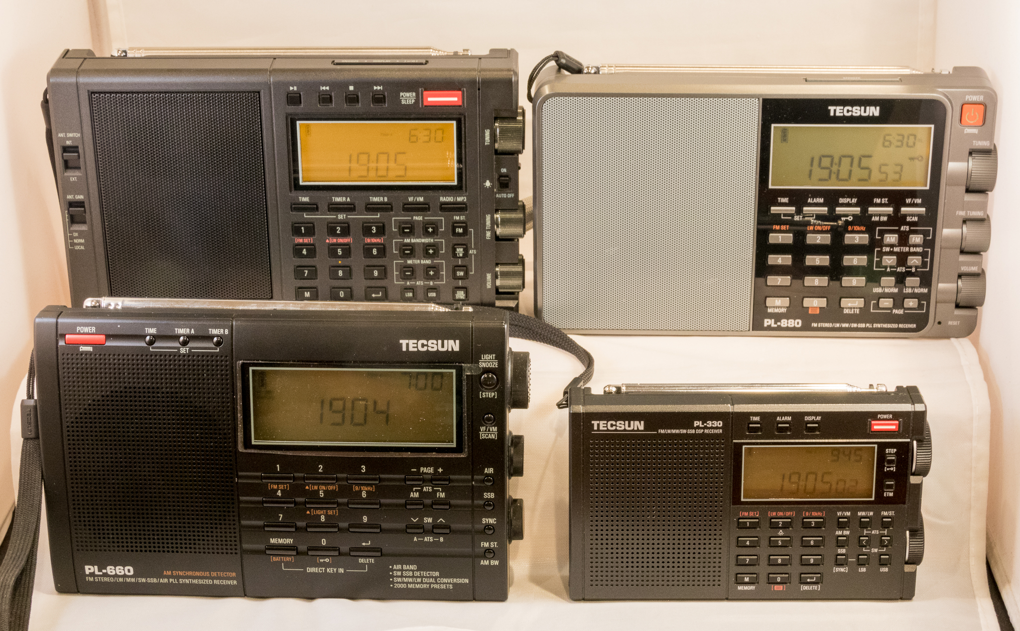 Tecsun PL-ease: Comparing the PL-330, PL-660, PL-880 and PL-990